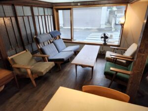 連ドラ・ロケハン・橋本珈琲スタジオ・登録有形文化財橋本旅館スタジオ・グットデザイン賞・登録有形文化財橋本旅館スタジオ・古民家カフェ・登録有形文化財・アトリエミカミ・管理運営・ドラマ撮影・映画撮影・再現ドラマ撮影・YouTube撮影・ミュージックビデオ撮影・CM撮影・ロケ地・ロケ現場・撮影場所・ハウススタジオ・レンタルスタジオ・貸しスタジオ・東京・東京近郊・桜川市・真壁町