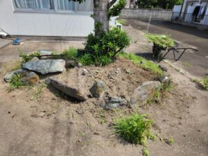 除草剤散布・アパートスタジオ・元ビジネスホテルスタジオ・撮影専用に改造したアパートスタジオ・撮影用電源。壁の取り外し・撮影用物件・ハウススタジオ・レンタルハウス・貸しスタジオ・アトリエミカミ・管理運営・スタジオ料金・映画撮影・ドラマ撮影・再現ドラマ撮影・YouTube撮影・ミュージックビデオ撮影・CM撮影・東京・東京近郊・連続ドラマ撮影・ロケ地・ロケ場所・有名作品・ロケ地巡り・ロケハン・ロケ弁・撮影場所