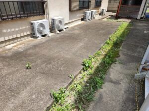 除草剤散布・アパートスタジオ・元ビジネスホテルスタジオ・撮影専用に改造したアパートスタジオ・撮影用電源。壁の取り外し・撮影用物件・ハウススタジオ・レンタルハウス・貸しスタジオ・アトリエミカミ・管理運営・スタジオ料金・映画撮影・ドラマ撮影・再現ドラマ撮影・YouTube撮影・ミュージックビデオ撮影・CM撮影・東京・東京近郊・連続ドラマ撮影・ロケ地・ロケ場所・有名作品・ロケ地巡り・ロケハン・ロケ弁・撮影場所