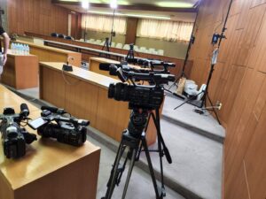 裁判所に観える撮影場所・議場・ロケーションコーデネート・撮影場所探し・アトリエミカミ・現場立ち合い・交渉・契約・撮影補助・製作部・バラエティー番組・ドラマ撮影・映画撮影・ＣＭ撮影・ミュージックビデオ撮影・YouTube撮影・番組企画・企画番組・東京近郊・東京・埼玉県・千葉県・神奈川県・茨城県・関東・ロケ場所・ロケ地・撮影・