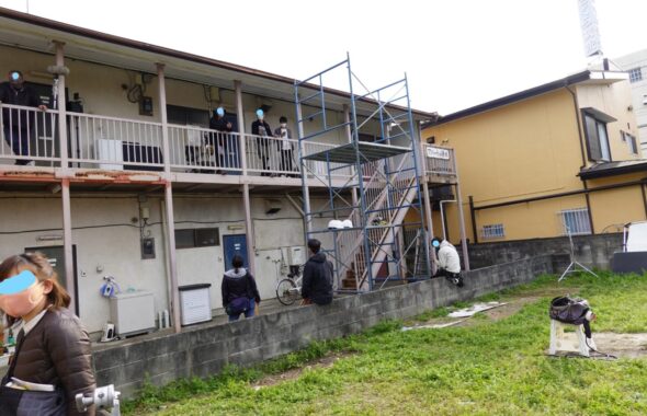 アパートスタジオ・アトリエミカミ・撮影専用に改造したアパートスタジオ・撮影用電源。壁の取り外し・撮影用物件・ハウススタジオ・レンタルハウス・貸しスタジオ・アトリエミカミ・管理運営・スタジオ料金・映画撮影・ドラマ撮影・再現ドラマ撮影・YouTube撮影・ミュージックビデオ撮影・CM撮影・東京・東京近郊・連続ドラマ撮影・ロケ地・ロケ場所・有名作品・ロケ地巡り・ロケハン・ロケ弁・撮影場所