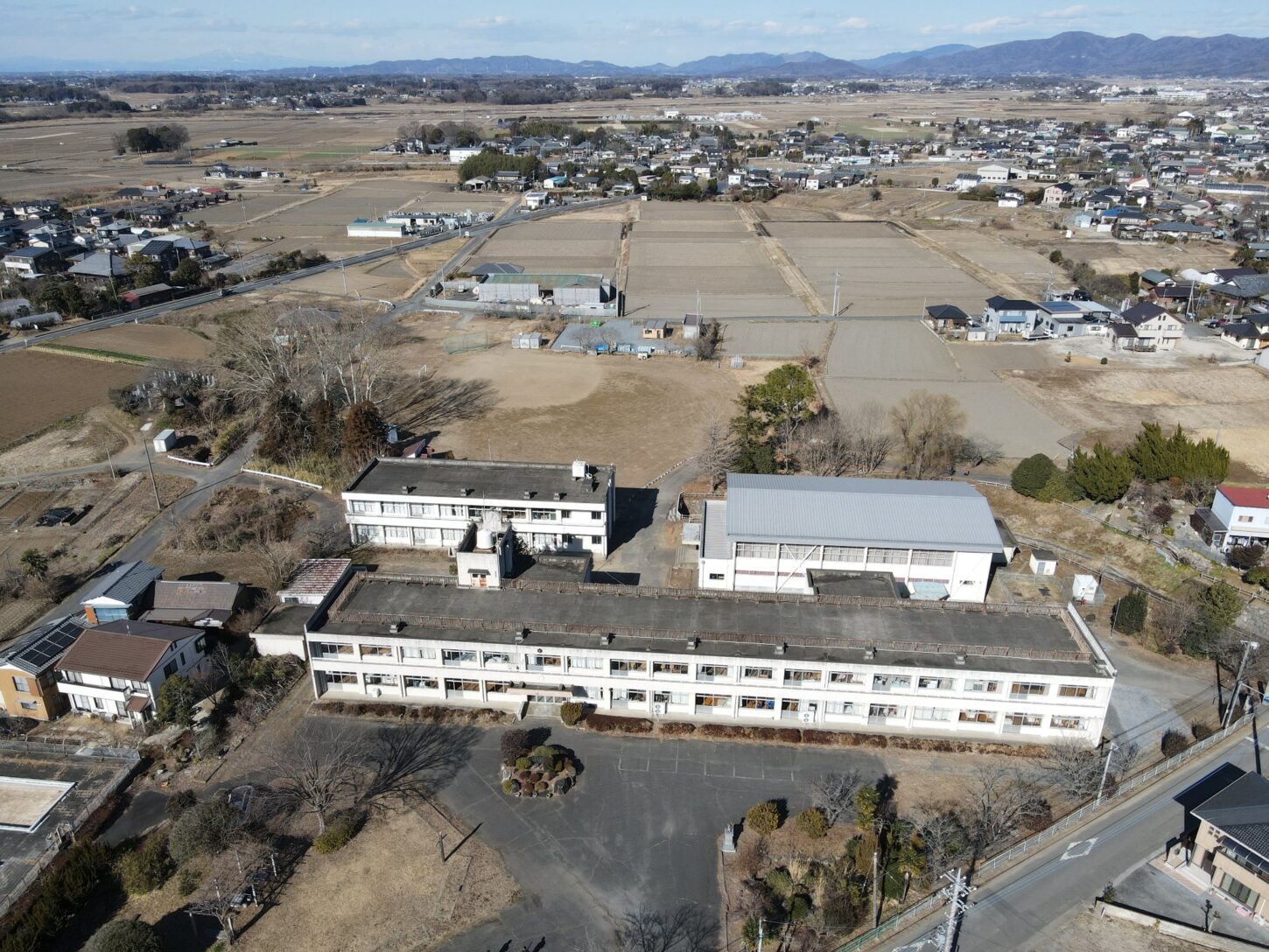 学校スタジオ・航空写真・ドローン撮影・・学校スタジオ・教室・撮影スポット・学園ドラマ・コマーシャル撮影・CM撮影・映画撮影・再現ドラマ撮影・コスプレ撮影・ユーチューブ撮影・アトリエミカミ・管理運営・学校撮影・レンタルスタジオ・東京近郊・東京・東京・関東・桜川市・真壁町・撮影専用物件・