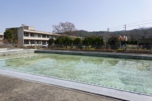 学校スタジオのプール・学校スタジオ撮影・ミュージックビデオ撮影現場・撮影スポット・学園ドラマ・コマーシャル撮影・CM撮影・映画撮影・再現ドラマ撮影・コスプレ撮影・ユーチューブ撮影・アトリエミカミ・管理運営・学校撮影・レンタルスタジオ・東京近郊・東京・東京・関東・桜川市・真壁町・撮影専用物件