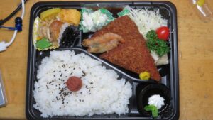 伊勢屋旅館のロケ弁・学校のプール撮影・学校スタジオ・学校撮影・ミュージックビデオ撮影現場・撮影スポット・学園ドラマ・コマーシャル撮影・CM撮影・映画撮影・再現ドラマ撮影・コスプレ撮影・ユーチューブ撮影・アトリエミカミ・管理運営・学校撮影・レンタルスタジオ・東京近郊・東京・東京・関東・桜川市・真壁町・撮影専用物件