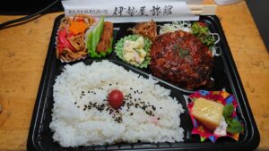 伊勢屋旅館のロケ弁・学校のプール撮影・学校スタジオ・学校撮影・ミュージックビデオ撮影現場・撮影スポット・学園ドラマ・コマーシャル撮影・CM撮影・映画撮影・再現ドラマ撮影・コスプレ撮影・ユーチューブ撮影・アトリエミカミ・管理運営・学校撮影・レンタルスタジオ・東京近郊・東京・東京・関東・桜川市・真壁町・撮影専用物件