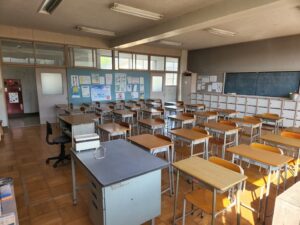 高校生の教室・学校スタジオ・学校撮影・ミュージックビデオ撮影現場・撮影スポット・学園ドラマ・コマーシャル撮影・CM撮影・映画撮影・再現ドラマ撮影・コスプレ撮影・ユーチューブ撮影・アトリエミカミ・管理運営・学校撮影・レンタルスタジオ・東京近郊・東京・東京・関東・桜川市・真壁町・撮影専用物件