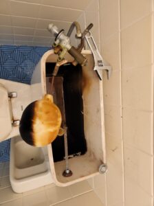 トイレの水漏れ修理・登録有形文化財橋本旅館スタジオ・アトリエミカミ・登録有形文化財橋本旅館スタジオ・登録有形文化財橋本旅館スタジオ外観・撮影スタジオ・アトリエミカミ・管理運営・グットデザイン賞・登録有形文化財橋本旅館スタジオ・古民家カフェ・登録有形文化財・ドラマ撮影・映画撮影・再現ドラマ撮影・YouTube撮影・ミュージックビデオ撮影・CM撮影・ロケ地・ロケ現場・撮影場所・ハウススタジオ・レンタルスタジオ・貸しスタジオ・東京・東京近郊・桜川市・真壁町・撮影準備