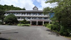 公共物件・アトリエミカミ・業務用大型ストーブ・学校の体育館・学校スタジオ・筑波山・高校生の教室・学校スタジオ・学校撮影・ミュージックビデオ撮影現場・撮影スポット・学園ドラマ・コマーシャル撮影・CM撮影・映画撮影・再現ドラマ撮影・コスプレ撮影・ユーチューブ撮影・アトリエミカミ・管理運営・学校撮影・レンタルスタジオ・東京近郊・東京・東京・関東・桜川市・真壁町・撮影専用物件