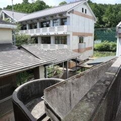 公共物件・アトリエミカミ・業務用大型ストーブ・学校の体育館・学校スタジオ・筑波山・高校生の教室・学校スタジオ・学校撮影・ミュージックビデオ撮影現場・撮影スポット・学園ドラマ・コマーシャル撮影・CM撮影・映画撮影・再現ドラマ撮影・コスプレ撮影・ユーチューブ撮影・アトリエミカミ・管理運営・学校撮影・レンタルスタジオ・東京近郊・東京・東京・関東・桜川市・真壁町・撮影専用物件