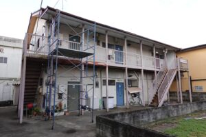 撮影用アパートスタジオ・アパートスタジオ・撮影専用・撮影専用に改造したアパートスタジオ・撮影用電源。壁の取り外し・撮影用物件・ハウススタジオ・レンタルハウス・貸しスタジオ・アトリエミカミ・管理運営・スタジオ料金・映画撮影・ドラマ撮影・再現ドラマ撮影・YouTube撮影・ミュージックビデオ撮影・CM撮影・東京・東京近郊・連続ドラマ撮影・ロケ地・ロケ場所・有名作品・ロケ地巡り・ロケハン・ロケ弁・撮影場
