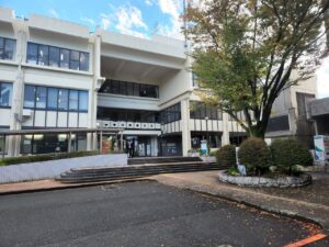 行田市・ろぼうの城・  忍城・公共物件・プレゼンテーション・2次審査・学校スタジオ・撮影・照明機材・ロケハン・学校スタジオ・廊下・学校の廊下・学校スタジオ・筑波山・高校生の教室・学校スタジオ・学校撮影・ミュージックビデオ撮影現場・撮影スポット・学園ドラマ・コマーシャル撮影・CM撮影・映画撮影・再現ドラマ撮影・コスプレ撮影・ユーチューブ撮影・アトリエミカミ・管理運営・学校撮影・レンタルスタジオ・東京近郊・東京・東京・関東・桜川市・真壁町・撮影専用物件