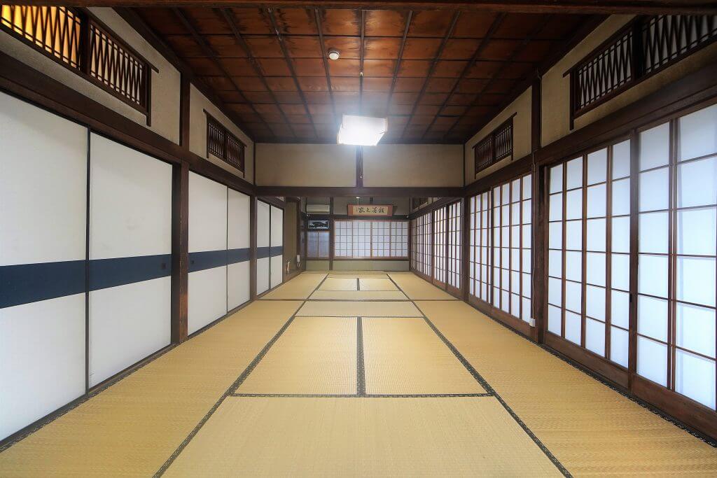 登録有形文化財橋本旅館大広間