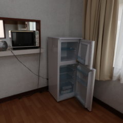 スタジオ冷蔵庫管理、撮影が終わったら、次亜塩素水で消毒、蓋を開けたまま乾かしてます