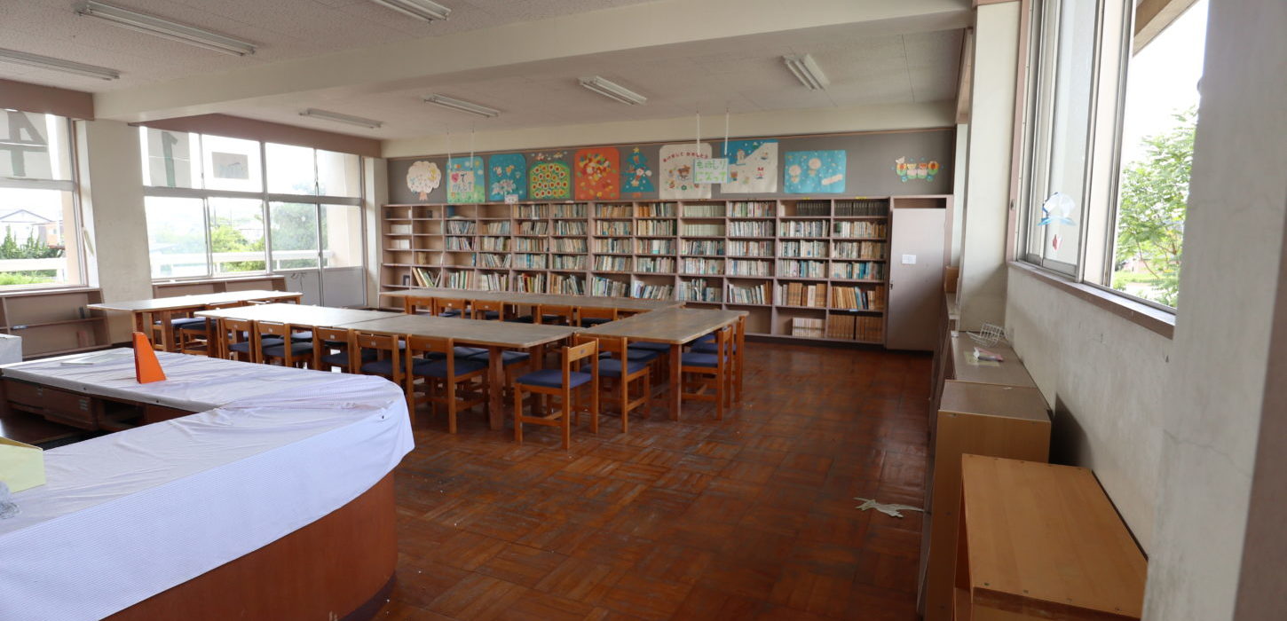 学校スタジオ・図書室・撮影