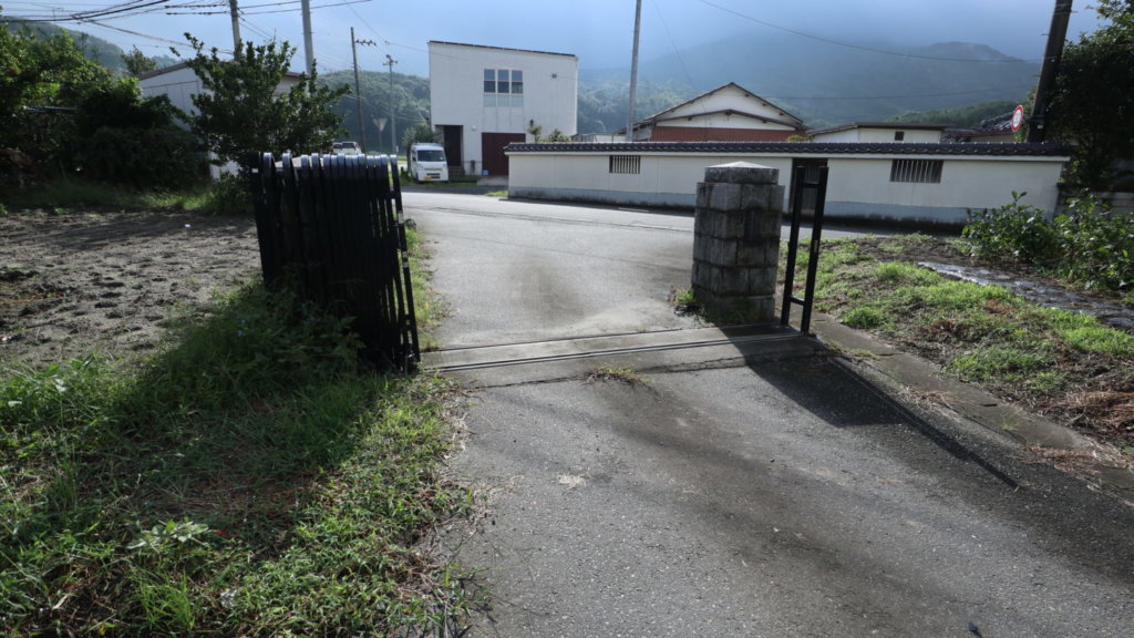 撮影で使える学校スタジオ・裏門・東京近郊・ロケ地
