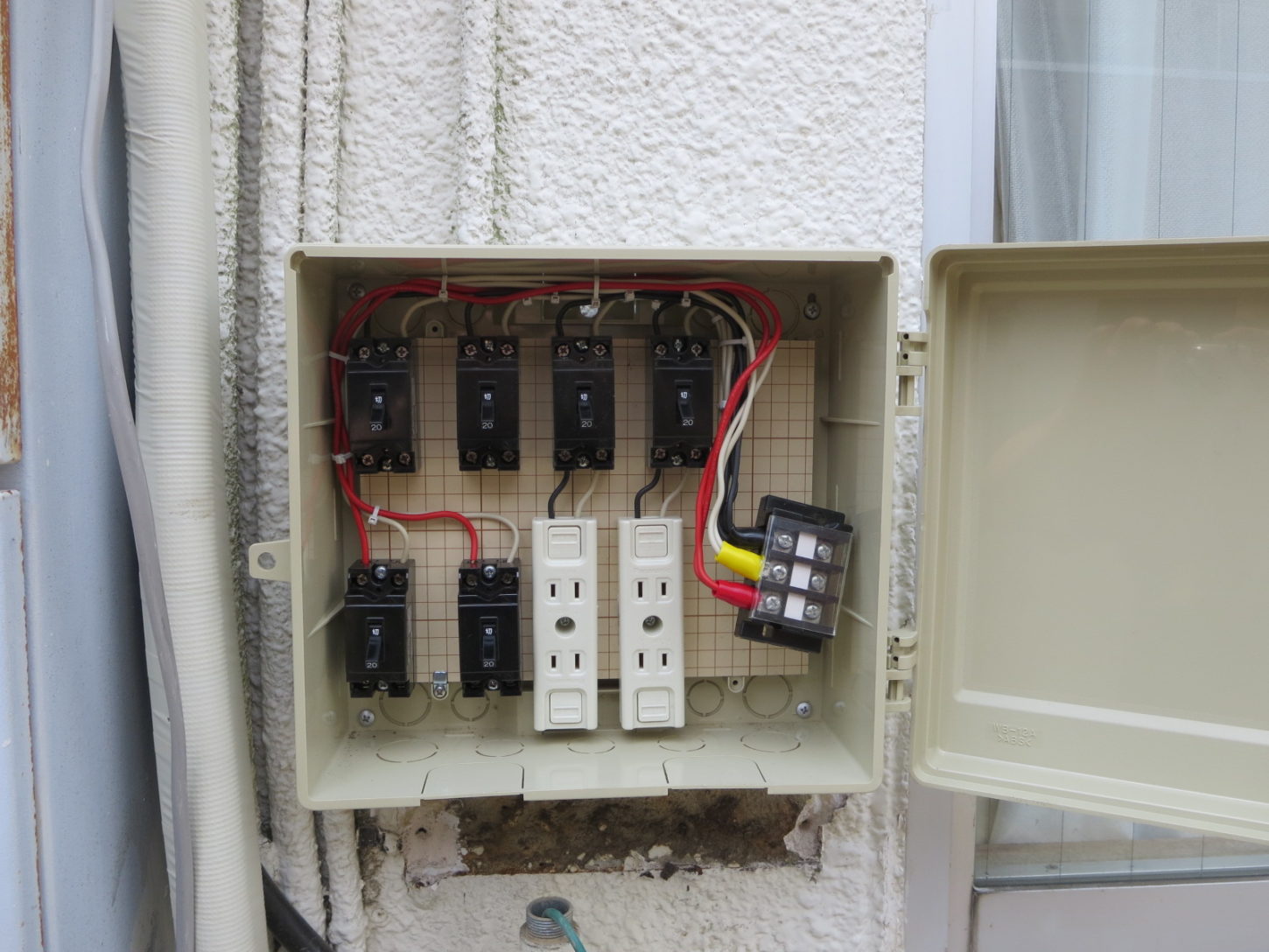 アトリエミカミ戸建スタジオ・エアコン電源