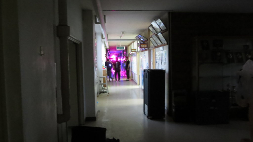 学校スタジオ・廊下・撮影・風景