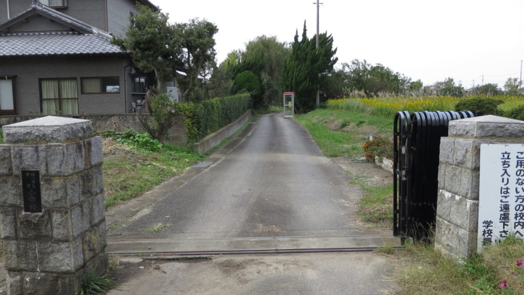校スタジオ・敷地・電話ボックス・設置・道路使用許可・アトリエミカミ