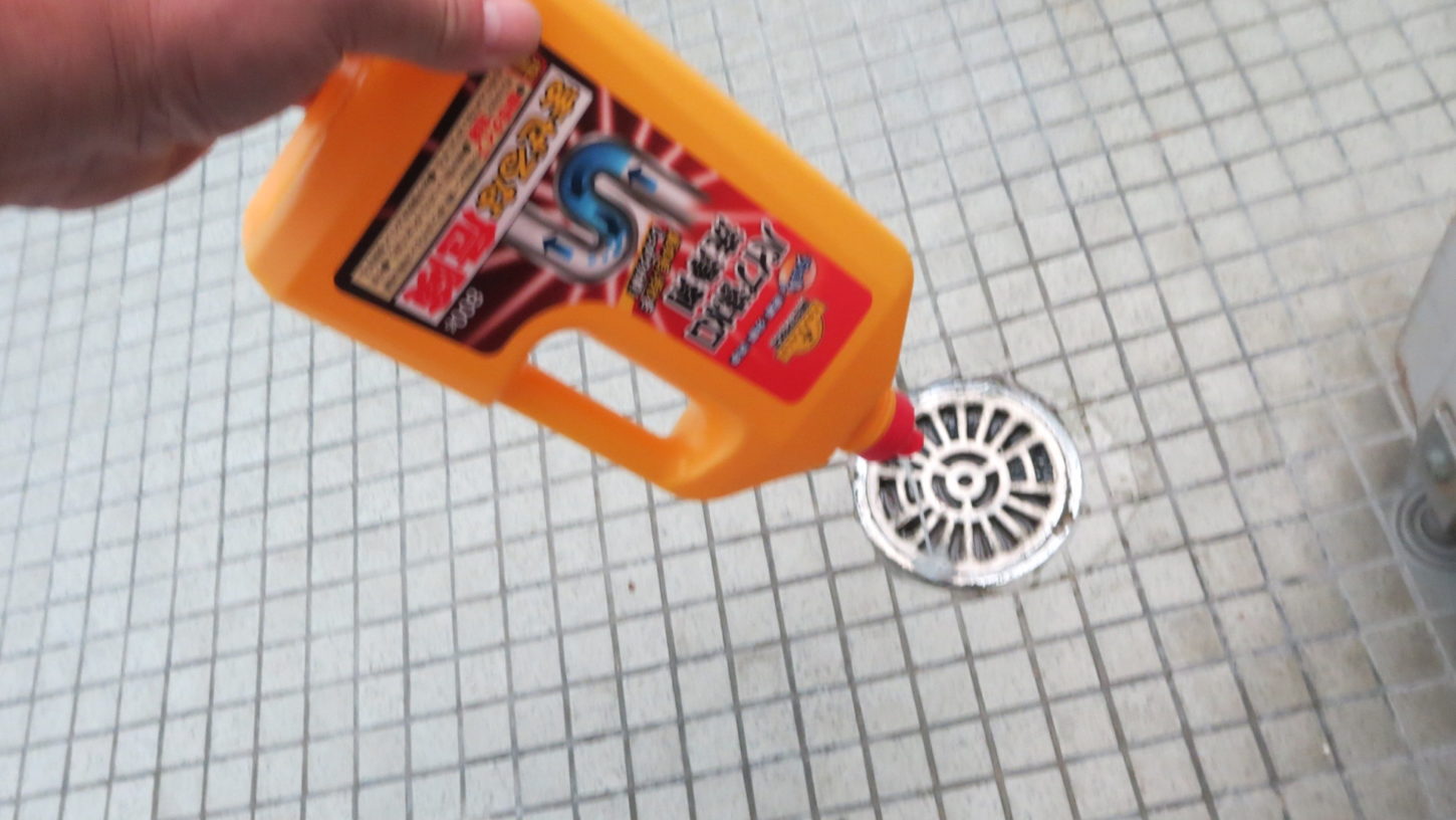 まるごと撮影できちゃう学校スタジオ・トイレ・つまり・改善・パイプ