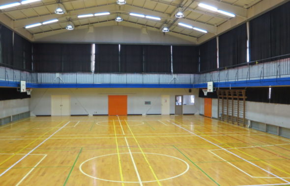 まるごと撮影できちゃう学校スタジオ・体育館
