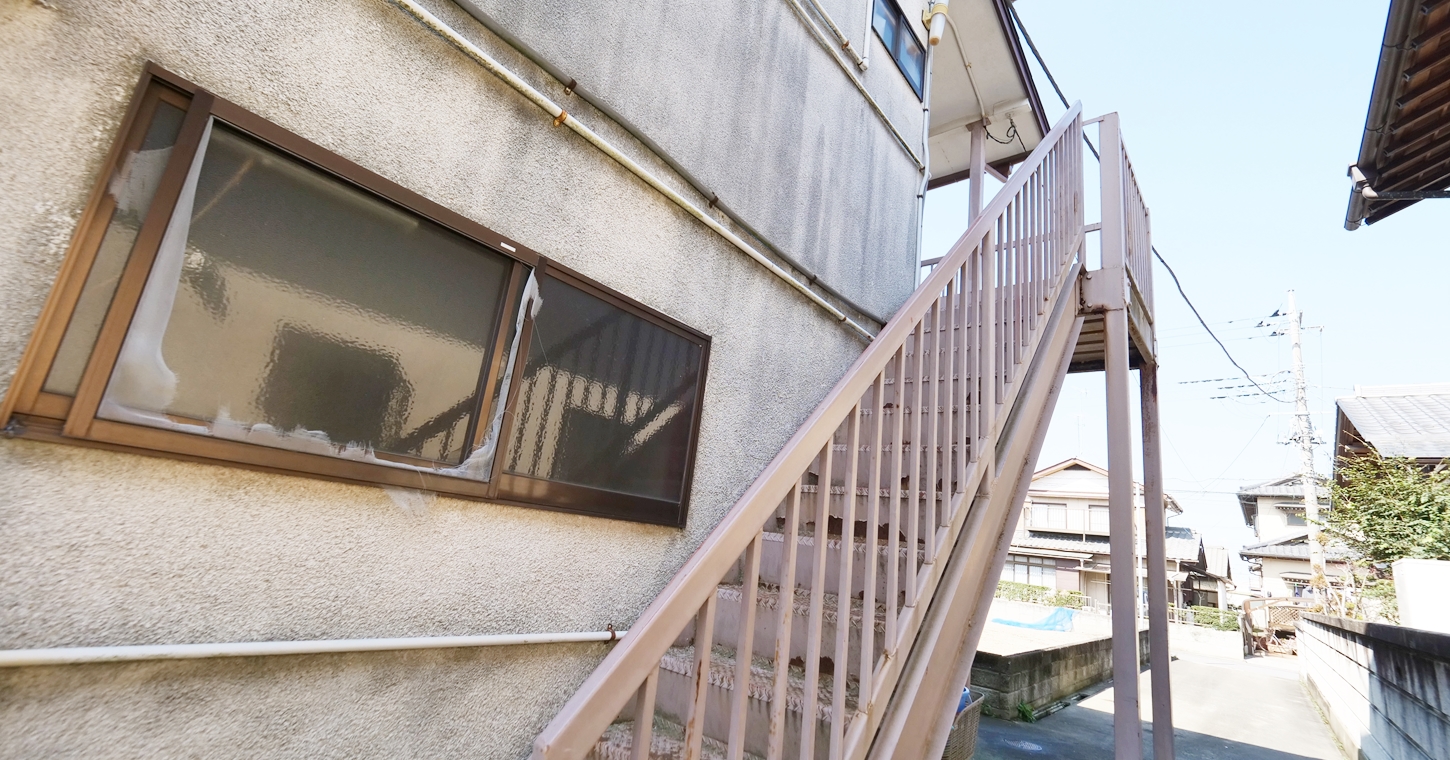 昭和でレトロなアパートスタジオ外観