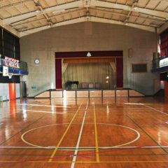 まるまる学校スタジオ体育館