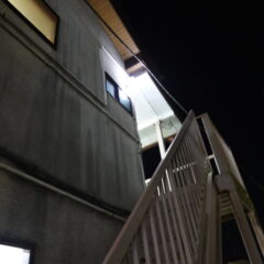 撮影専用のアパートスタジオの外回りの外灯のスイッチ増設