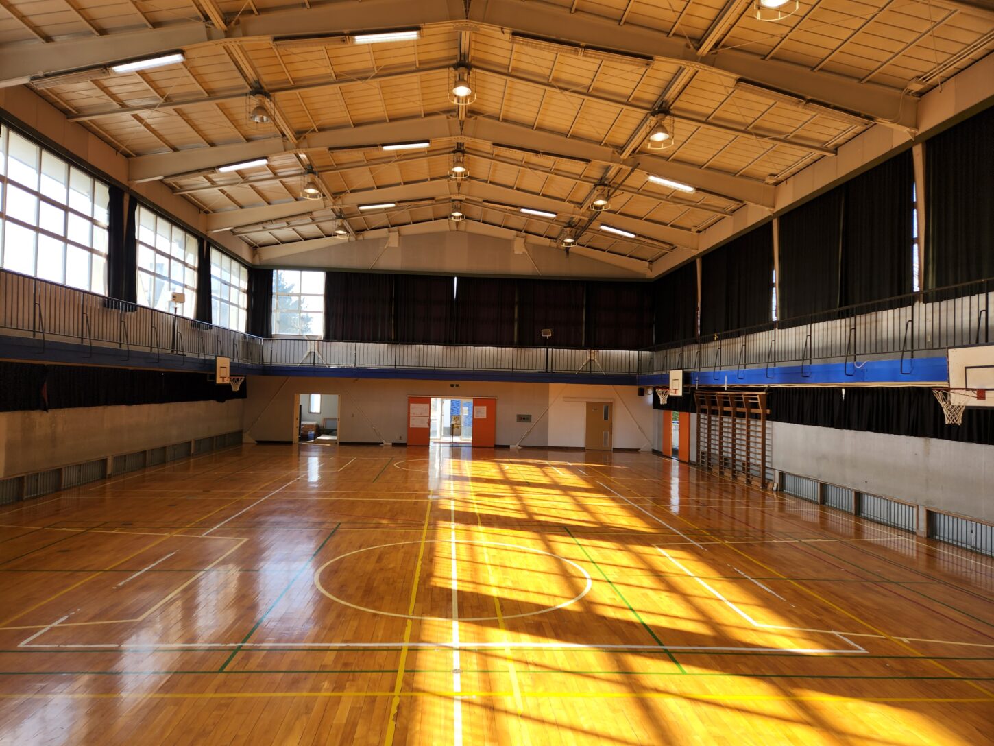 東京近郊の学校スタジオ・体育館