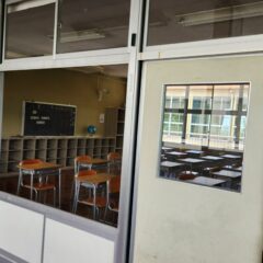 壁を取り外した写真・壁取り外し・行田学校スタジオ・東京都・埼玉県・千葉県・茨城県・関東圏・ＣＭ撮影・映画撮影・ミュージックビデオ撮影・再現ドラマ撮影・コスプレイベント・コスプレ撮影・YouTube撮影・ロケ地・ロケ現場・ハウススタジオ・撮影場所・高校生教室・東京近郊・埼玉県・行田市・レンタルスペース・レンタルスタジオ・電動工具・アトリエミカミ管理運営・メインロケハン・ロケハン・オールスタッフロケハン・下見・ロケ弁・ロケ地・ロケ場所郊・学校名看板撮影・撮影場所・撮影地・アトリエミカミ撮影場所管理物件・学校ロケ場所・学校ロケ地・学校・高校スタジオ・映画撮影・ドラマ撮影・再現ドラマ撮影・YouTube撮影・コスプレ撮影・レンタルスタジオ・貸しスタジオ・ハウススタジオ・撮影場所・ロケ地・ロケ場所・アトリエミカミ管理運営・メインロケハン・ロケハン・オールスタッフロケハン・下見・ロケ弁・ロケ地・ロケ場所郊・学校名看板撮影・撮影場所・撮影地・アトリエミカミ撮影場所管理物件・学校ロケ場所・学校ロケ地・学校・高校スタジオ・ロケ弁・日本テレビ・ＴＢＳテレビ・テレビ東京・テレビ朝日・ＮＨＫ・フジテレビ・テレビ大阪・東海テレビ・メーテレ・朝日放送・中京テレビ・名古屋テレビ・北河原高等学校