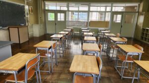 壁を取り外した写真・壁取り外し・行田学校スタジオ・東京都・埼玉県・千葉県・茨城県・関東圏・ＣＭ撮影・映画撮影・ミュージックビデオ撮影・再現ドラマ撮影・コスプレイベント・コスプレ撮影・YouTube撮影・ロケ地・ロケ現場・ハウススタジオ・撮影場所・高校生教室・東京近郊・埼玉県・行田市・レンタルスペース・レンタルスタジオ・電動工具・アトリエミカミ管理運営・メインロケハン・ロケハン・オールスタッフロケハン・下見・ロケ弁・ロケ地・ロケ場所郊・学校名看板撮影・撮影場所・撮影地・アトリエミカミ撮影場所管理物件・学校ロケ場所・学校ロケ地・学校・高校スタジオ・映画撮影・ドラマ撮影・再現ドラマ撮影・YouTube撮影・コスプレ撮影・レンタルスタジオ・貸しスタジオ・ハウススタジオ・撮影場所・ロケ地・ロケ場所・アトリエミカミ管理運営・メインロケハン・ロケハン・オールスタッフロケハン・下見・ロケ弁・ロケ地・ロケ場所郊・学校名看板撮影・撮影場所・撮影地・アトリエミカミ撮影場所管理物件・学校ロケ場所・学校ロケ地・学校・高校スタジオ・ロケ弁・日本テレビ・ＴＢＳテレビ・テレビ東京・テレビ朝日・ＮＨＫ・フジテレビ・テレビ大阪・東海テレビ・メーテレ・朝日放送・中京テレビ・名古屋テレビ・北河原高等学校・高校教室