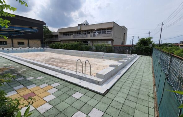 プール撮影・学校のプール・プール清掃シーン・行田学校スタジオ・校庭・清掃・北河原高等学校・高校スタジオ・東京近郊・ミュージックビデオ撮影・映画撮影・ドラマ撮影・再現ドラマ撮影・YouTube撮影・コスプレ撮影・レンタルスタジオ・貸しスタジオ・ハウススタジオ・撮影場所・ロケ地・ロケ場所・アトリエミカミ管理運営・メインロケハン・ロケハン・オールスタッフロケハン・下見・ロケ弁・ロケ地・ロケ場所郊・学校名看板撮影・撮影場所・撮影地・アトリエミカミ撮影場所管理物件・学校ロケ場所・学校ロケ地・学校・高校スタジオ・ミュージックビデオ撮影・映画撮影・ドラマ撮影・再現ドラマ撮影・YouTube撮影・コスプレ撮影・レンタルスタジオ・貸しスタジオ・ハウススタジオ・撮影場所・ロケ地・ロケ場所・アトリエミカミ管理運営・メインロケハン・ロケハン・オールスタッフロケハン・下見・ロケ弁・ロケ地・ロケ場所郊・学校名看板撮影・撮影場所・撮影地・アトリエミカミ撮影場所管理物件・学校ロケ場所・学校ロケ地・学校・高校スタジオ・ロケ弁・日本テレビ・ＴＢＳテレビ・テレビ東京・テレビ朝日・ＮＨＫ・フジテレビ・テレビ大阪・東海テレビ・メーテレ・朝日放送・中京テレビ・名古屋テレ