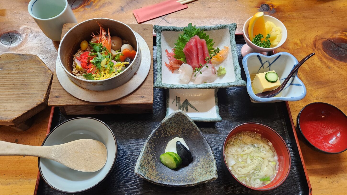 ふかがわ釜めし・千姫釜めし・常総市・水海道・撮影用アパートスタジオ・アパートスタジオ・撮影専用・撮影専用に改造したアパートスタジオ・撮影用電源。壁の取り外し・撮影用物件・ハウススタジオ・レンタルハウス・貸しスタジオ・アトリエミカミ・管理運営・スタジオ料金・映画撮影・ドラマ撮影・再現ドラマ撮影・YouTube撮影・ミュージックビデオ撮影・CM撮影・東京・東京近郊・連続ドラマ撮影・ロケ地・ロケ場所・有名作品・ロケ地巡り・ロケハン・ロケ弁・撮影場・美術建込・ドローン撮影・日本テレビ・テレビ朝日・テレビ東京・フジテレビ・ネットフリックス・ＣＭ撮影・撮影スタジオ・東京都・埼玉県・千葉・神奈川・茨城・関東圏・