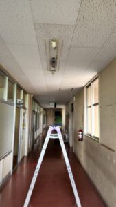 行田学校スタジオ・LED型蛍光灯・バイパス工事・5500ケルビン・撮影用。メンテナンス・交換作業・高校・登下校・撮影場所・ドラマ撮影・ミュージックビデオ撮影・YouTube撮影・映画撮影・ＣＭ撮影・映画撮影・ミュージックビデオ撮影・再現ドラマ撮影・コスプレイベント・コスプレ撮影・YouTube撮影・ロケ地・ロケ現場・ハウススタジオ・撮影場所・高校生教室・東京近郊・埼玉県・行田市・レンタルスペース・レンタルスタジオ・ヘッジトリマー・バリカン・電動工具・アトリエミカミ管理運営・メインロケハン・ロケハン・オールスタッフロケハン・下見・ロケ弁・ロケ地・ロケ場所郊・学校名看板撮影・撮影場所・撮影地・アトリエミカミ撮影場所管理物件・学校ロケ場所・学校ロケ地・学校・高校スタジオ・ミュージックビデオ撮影・映画撮影・ドラマ撮影・再現ドラマ撮影・YouTube撮影・コスプレ撮影・レンタルスタジオ・貸しスタジオ・ハウススタジオ・撮影場所・ロケ地・ロケ場所・アトリエミカミ管理運営・メインロケハン・ロケハン・オールスタッフロケハン・下見・ロケ弁・ロケ地・ロケ場所郊・学校名看板撮影・撮影場所・撮影地・アトリエミカミ撮影場所管理物件・学校ロケ場所・学校ロケ地・学校・高校スタジオ・ロケ弁・日本テレビ・ＴＢＳテレビ・テレビ東京・テレビ朝日・ＮＨＫ・フジテレビ・テレビ大阪・東海テレビ・メーテレ・朝日放送・中京テレビ・名古屋テレビ・北河原高等学校