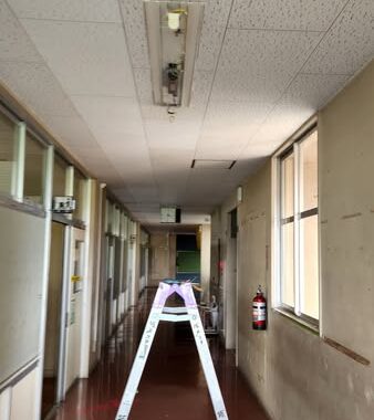 行田学校スタジオ・LED型蛍光灯・バイパス工事・5500ケルビン・撮影用。メンテナンス・交換作業・高校・登下校・撮影場所・ドラマ撮影・ミュージックビデオ撮影・YouTube撮影・映画撮影・ＣＭ撮影・映画撮影・ミュージックビデオ撮影・再現ドラマ撮影・コスプレイベント・コスプレ撮影・YouTube撮影・ロケ地・ロケ現場・ハウススタジオ・撮影場所・高校生教室・東京近郊・埼玉県・行田市・レンタルスペース・レンタルスタジオ・ヘッジトリマー・バリカン・電動工具・アトリエミカミ管理運営・メインロケハン・ロケハン・オールスタッフロケハン・下見・ロケ弁・ロケ地・ロケ場所郊・学校名看板撮影・撮影場所・撮影地・アトリエミカミ撮影場所管理物件・学校ロケ場所・学校ロケ地・学校・高校スタジオ・ミュージックビデオ撮影・映画撮影・ドラマ撮影・再現ドラマ撮影・YouTube撮影・コスプレ撮影・レンタルスタジオ・貸しスタジオ・ハウススタジオ・撮影場所・ロケ地・ロケ場所・アトリエミカミ管理運営・メインロケハン・ロケハン・オールスタッフロケハン・下見・ロケ弁・ロケ地・ロケ場所郊・学校名看板撮影・撮影場所・撮影地・アトリエミカミ撮影場所管理物件・学校ロケ場所・学校ロケ地・学校・高校スタジオ・ロケ弁・日本テレビ・ＴＢＳテレビ・テレビ東京・テレビ朝日・ＮＨＫ・フジテレビ・テレビ大阪・東海テレビ・メーテレ・朝日放送・中京テレビ・名古屋テレビ・北河原高等学校