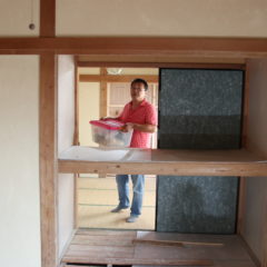 昭和でレトロなアパートスタジオ押し入れ裏の壁は外せます